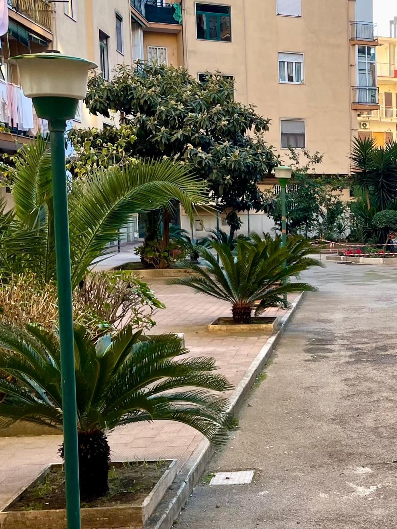 L'Angolo Del Sorriso Naples Luaran gambar